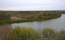 Набережная в Вёшенской