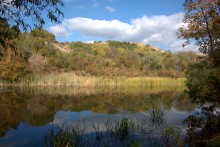 Песчаные горы и скалы на берегу Сухого Донца