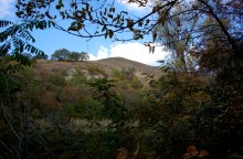 Песчаные горы и скалы на берегу Сухого Донца