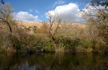 Песчаные горы и скалы на берегу Сухого Донца