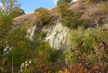 Песчаные горы и скалы на берегу Сухого Донца
