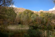 Песчаные горы и скалы на берегу Сухого Донца