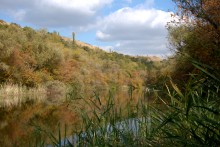 Песчаные горы и скалы на берегу Сухого Донца