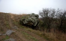 Скалистый гребень в долине реки Лихой