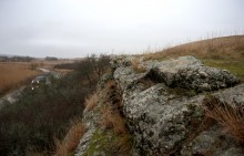 Скалистый гребень в долине реки Лихой