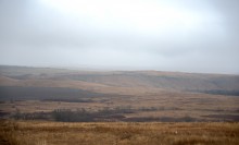 Скалистый гребень в долине реки Лихой