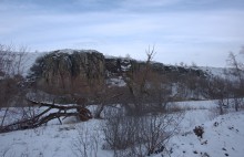 Зимние скалы на реке Быстрой