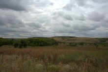 Горы на правом берегу реки Керчик