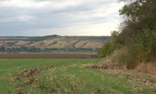 Горы на правом берегу реки Керчик