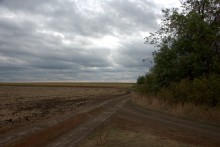 Горы на правом берегу реки Керчик