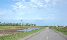 Весенняя вода в холмистой донской степи