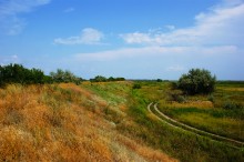 Старый казачий вал в станице Маныческой