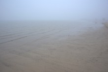 Следы былого рыбного промысла у Павло-Очаковской косы под глиняными обрывами