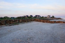 Следы былого рыбного промысла у Павло-Очаковской косы под глиняными обрывами