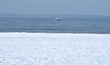 Убежала вода от Чумбур-косы, Павло-Очаковской косы и Займо-Обрыва. Ветровой сгон воды в Азовском море зимой