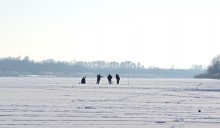 Масленица в первый день весны у Васильевской протоки
