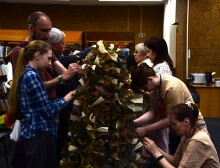 Мастер-класс по плетению маскировочной сети в Библионочь 2025 в ДГП