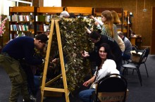 Мастер-класс по плетению маскировочной сети в Библионочь 2025 в ДГП