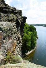 Кутовские скалы