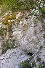 Меловой пещерный храм на берегу Дона на границе Ростовской и Воронежской областей