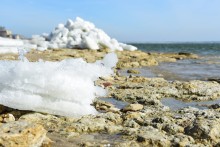 Конец февраля и освобождение Меотиды ото льда на берегу у хутора Рожо