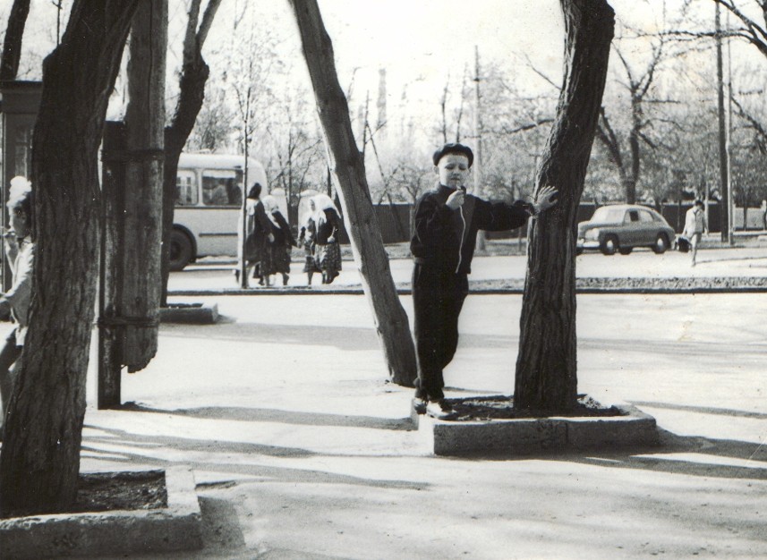 Сельмаш, 60-е. Площадь Комбайностроителей. Сельмаш, 60-е. Площадь Комбайностроителей.