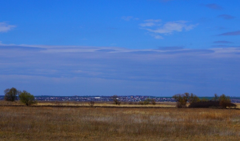 Редут у хутора Полушкин на берегу ерика Лагутник построенный во времена Крымской войны для защиты Ростова. Редут у хутора Полушкин на берегу ерика Лагутник построенный во времена Крымской войны для защиты Ростова.