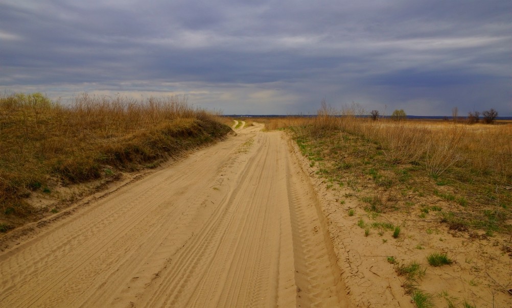 Редут у хутора Полушкин на берегу ерика Лагутник построенный во времена Крымской войны для защиты Ростова. Редут у хутора Полушкин на берегу ерика Лагутник построенный во времена Крымской войны для защиты Ростова.