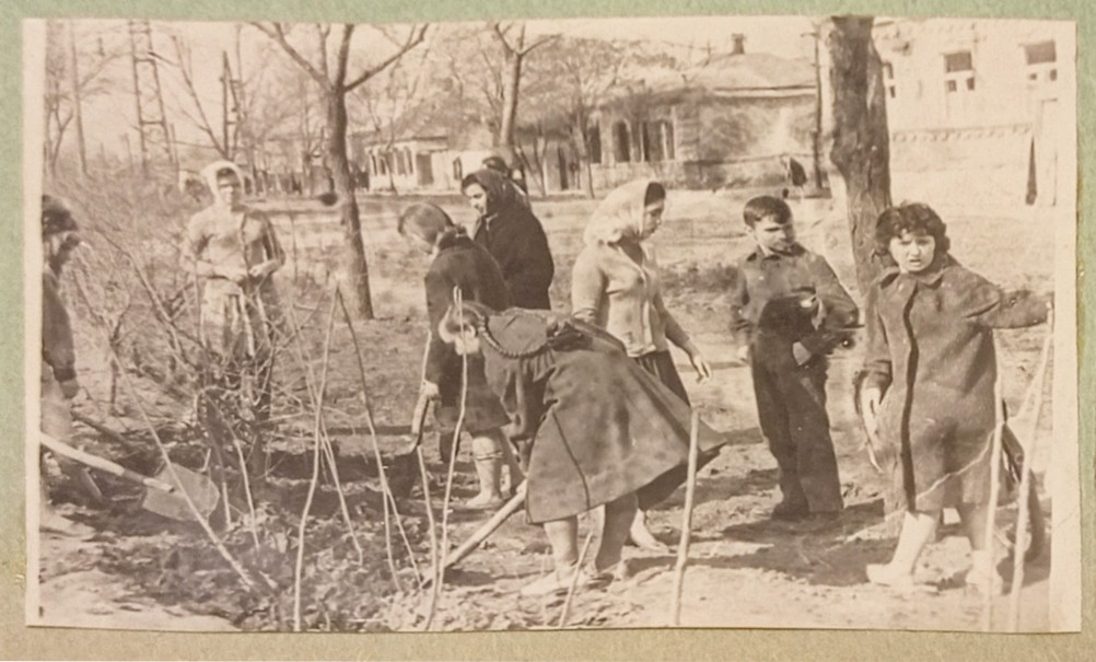 Альбом истории школы №75